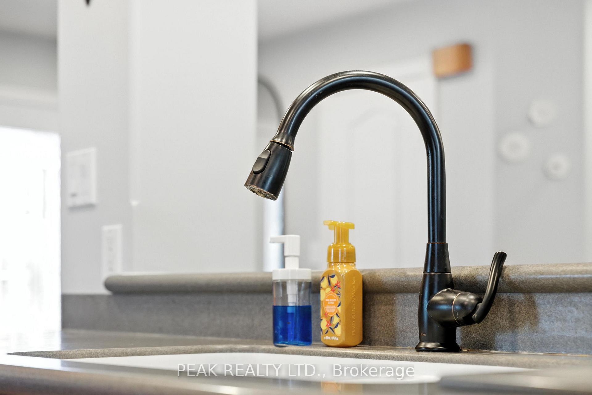 Photo 14 of 28 Macpherson Drive, Brant, Paris — HOMEH