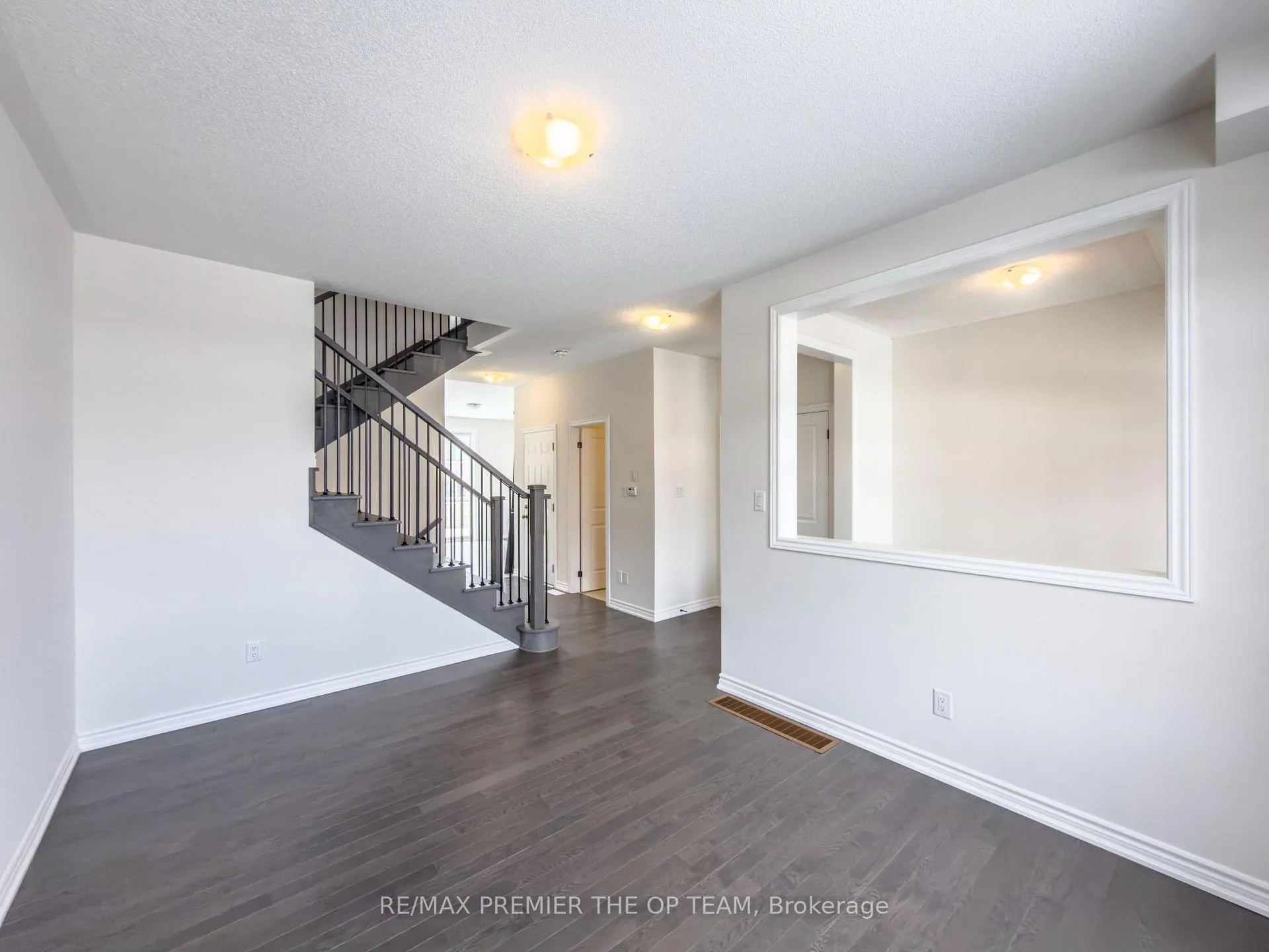 Photo 4 of 67 Lawrence D. Pridham Avenue, New Tecumseth, Rural New Tecumseth — HOMEH