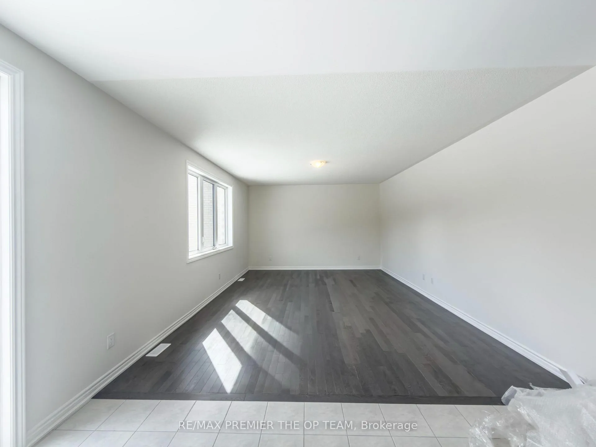 Photo 6 of 67 Lawrence D. Pridham Avenue, New Tecumseth, Rural New Tecumseth — HOMEH