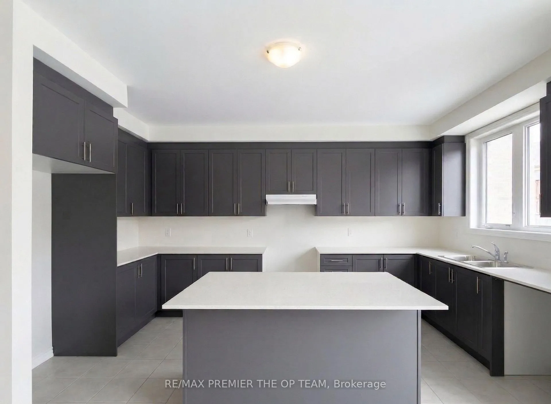 Photo 7 of 67 Lawrence D. Pridham Avenue, New Tecumseth, Rural New Tecumseth — HOMEH
