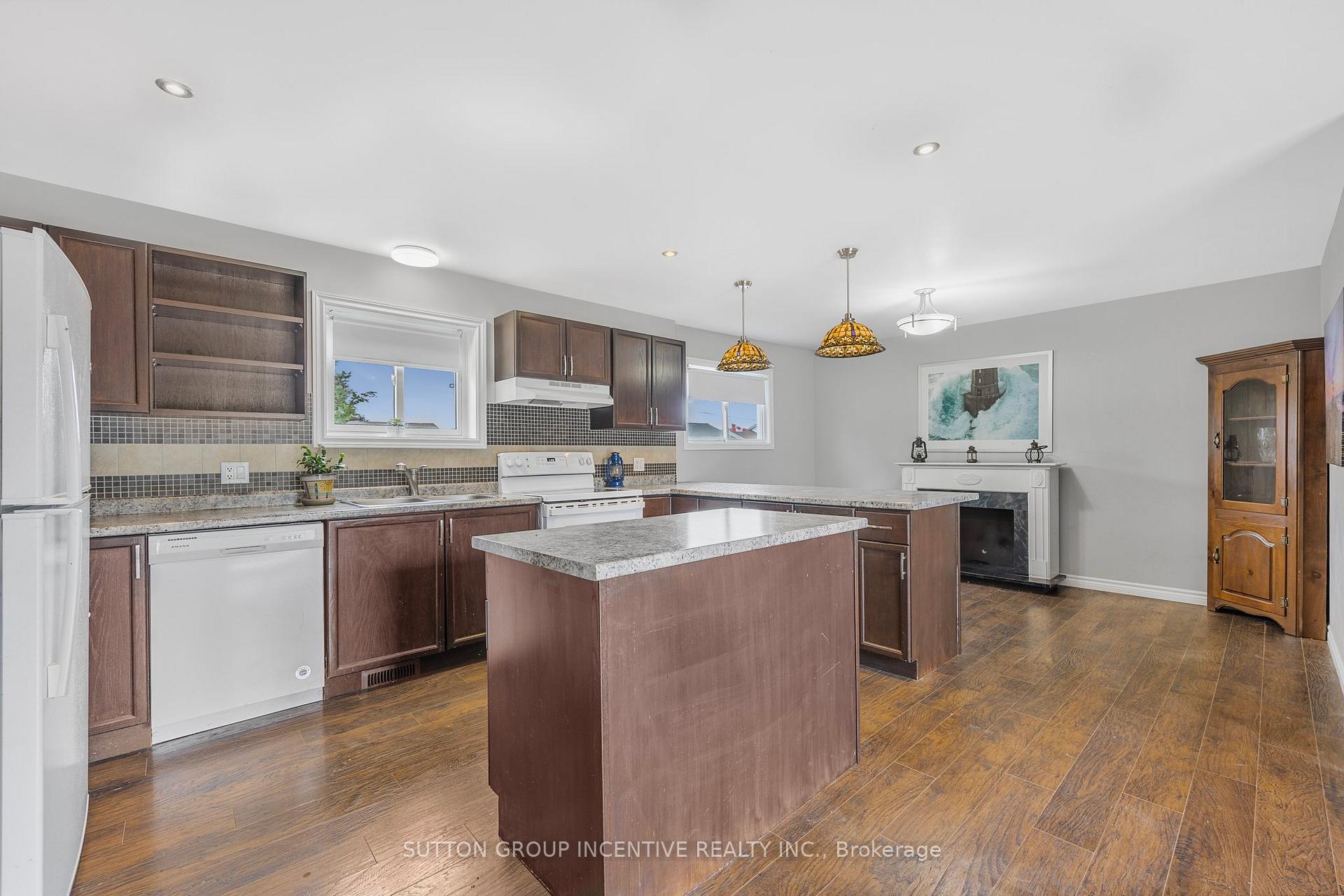 Photo 8 of 173 Main Street E, Grey Highlands — HOMEH