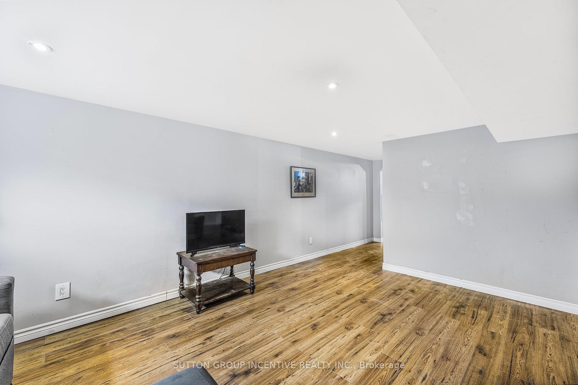 Photo 23 of 173 Main Street E, Grey Highlands — HOMEH