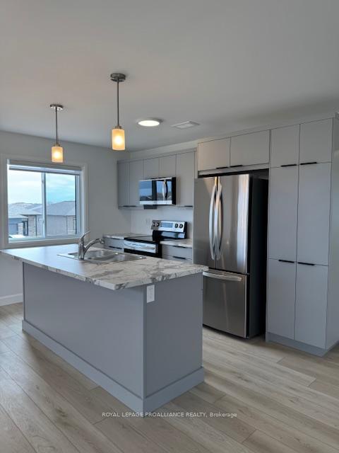 Photo 9 of Unit B, 4 Horton Court, Belleville, Belleville Ward — HOMEH