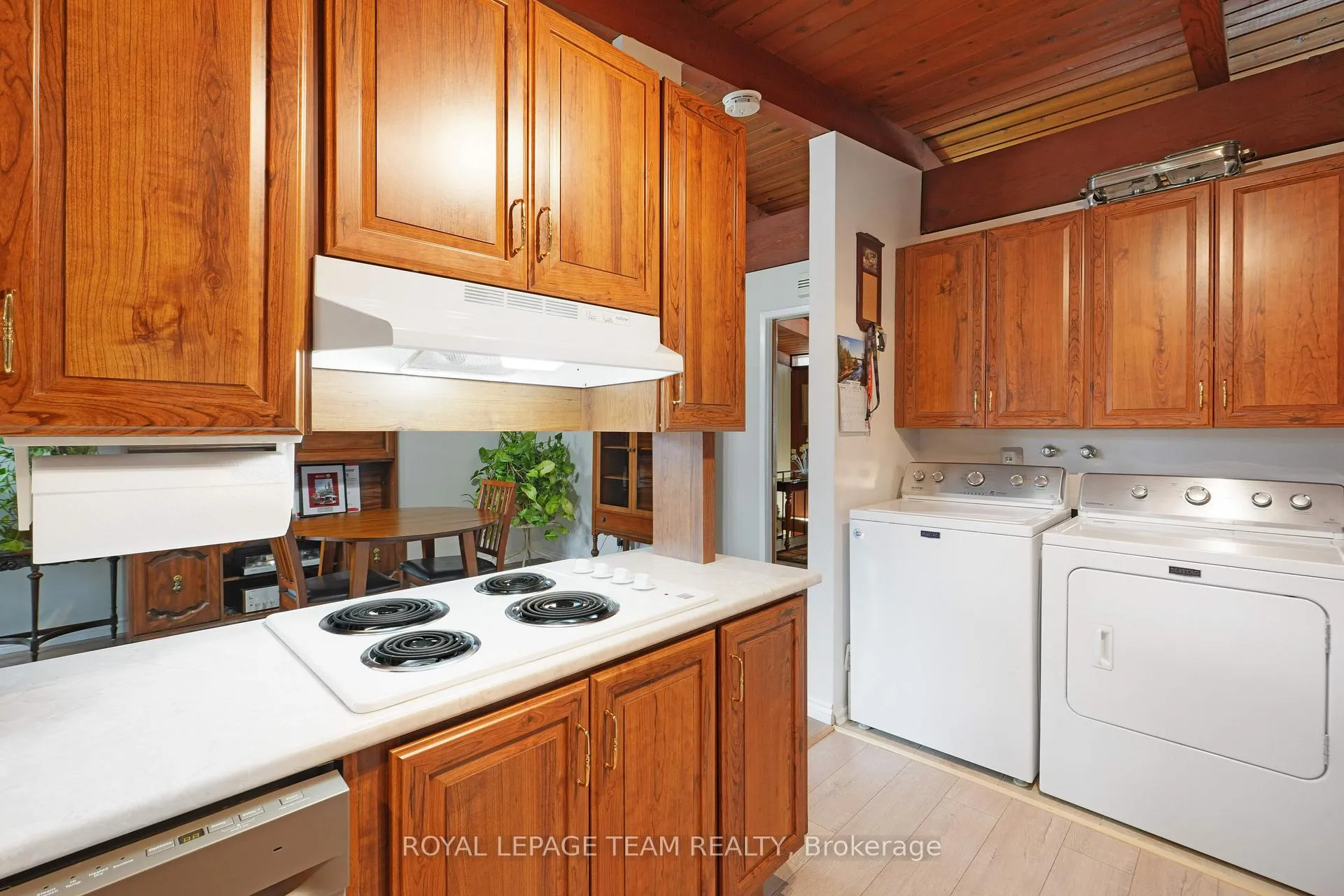 Photo 16 of 26 Nanaimo Drive, Ottawa, Bruce Farm/Graham Park/Qualicum/Bellands — HOMEH