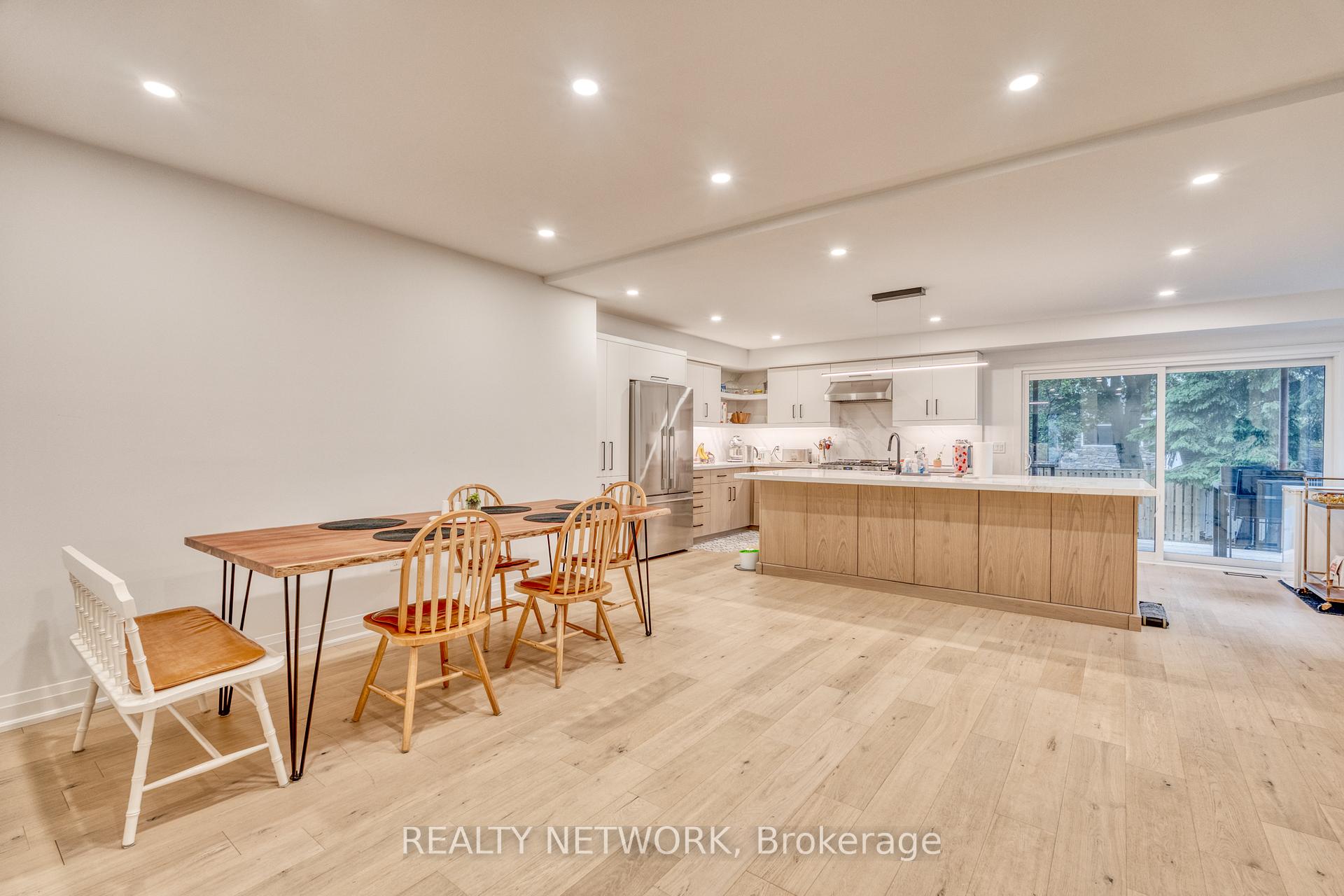 Photo 10 of 68 Mountain Park Avenue, Hamilton, Inch Park — HOMEH