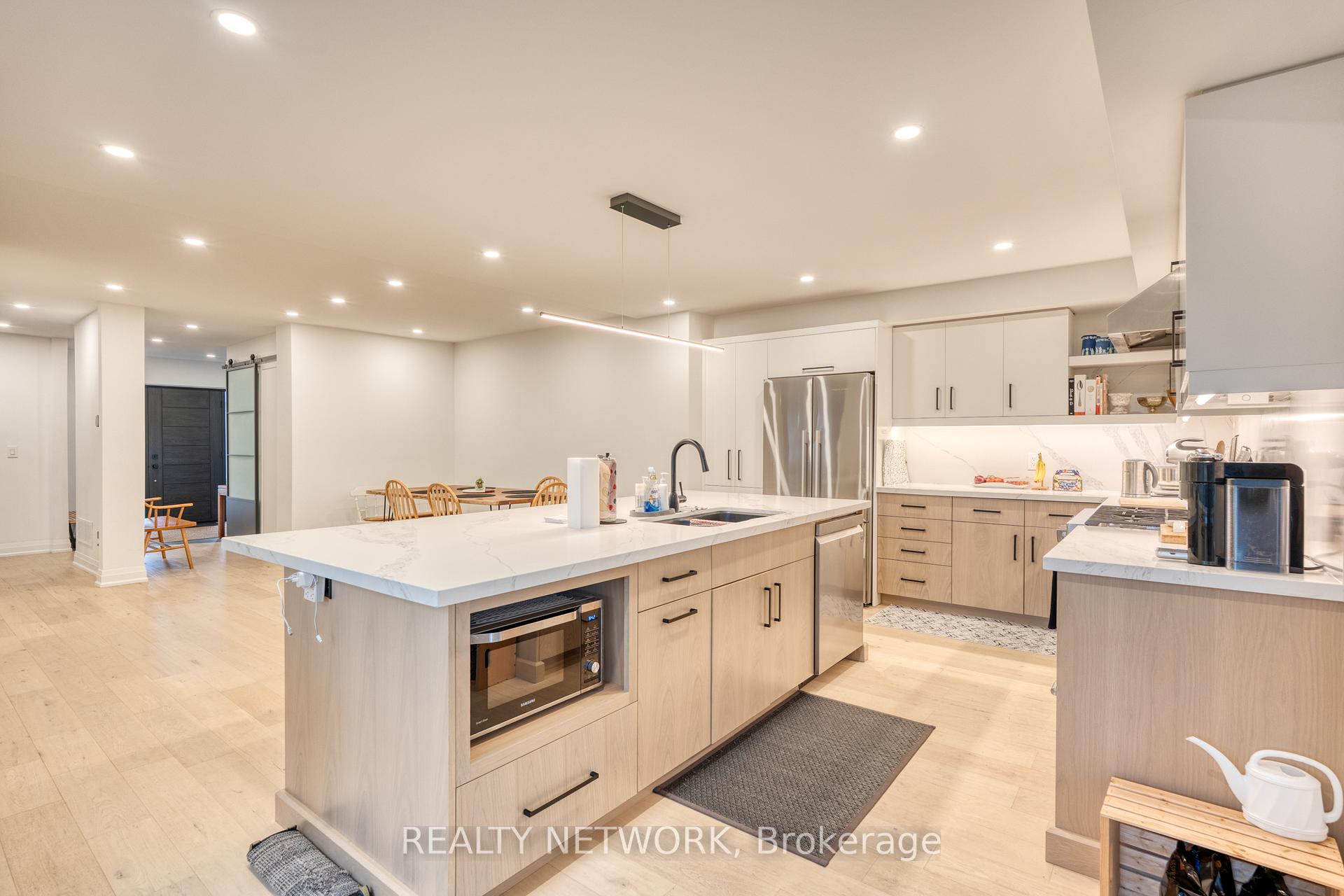 Photo 13 of 68 Mountain Park Avenue, Hamilton, Inch Park — HOMEH