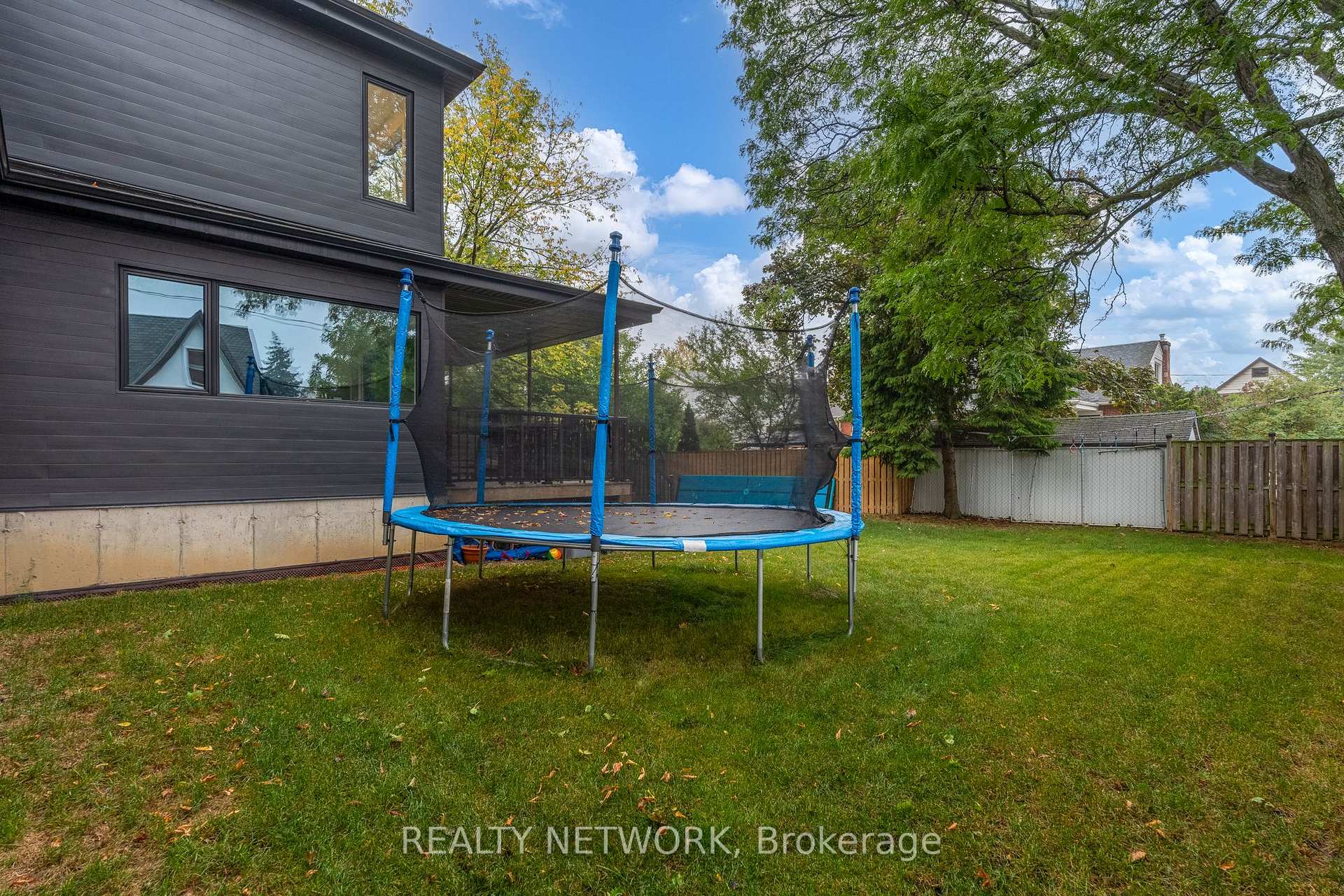 Photo 34 of 68 Mountain Park Avenue, Hamilton, Inch Park — HOMEH