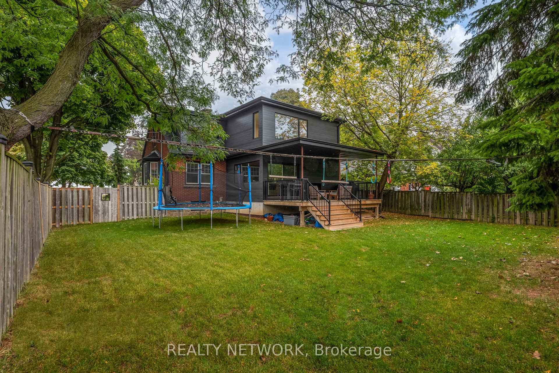 Photo 35 of 68 Mountain Park Avenue, Hamilton, Inch Park — HOMEH