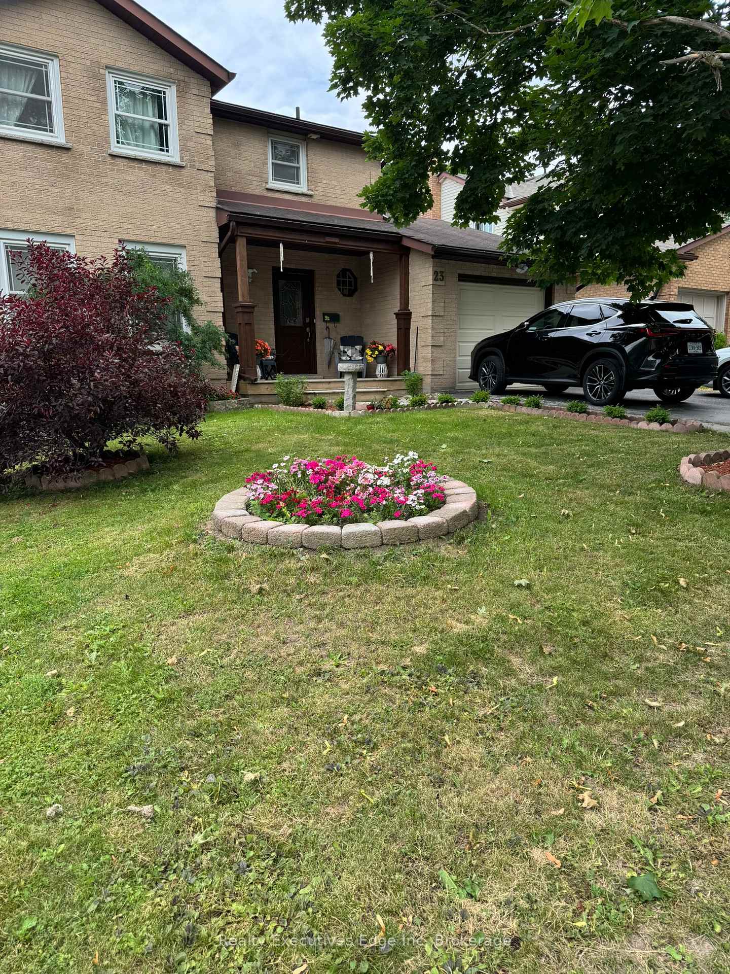 Photo 4 of 23 Sagewood Place, Guelph, Kortright West — HOMEH