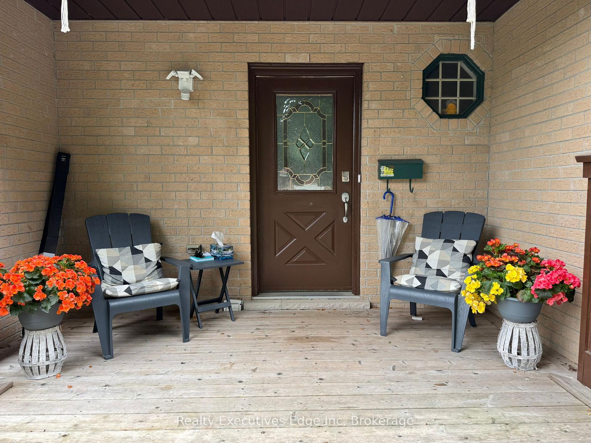 Photo 5 of 23 Sagewood Place, Guelph, Kortright West — HOMEH