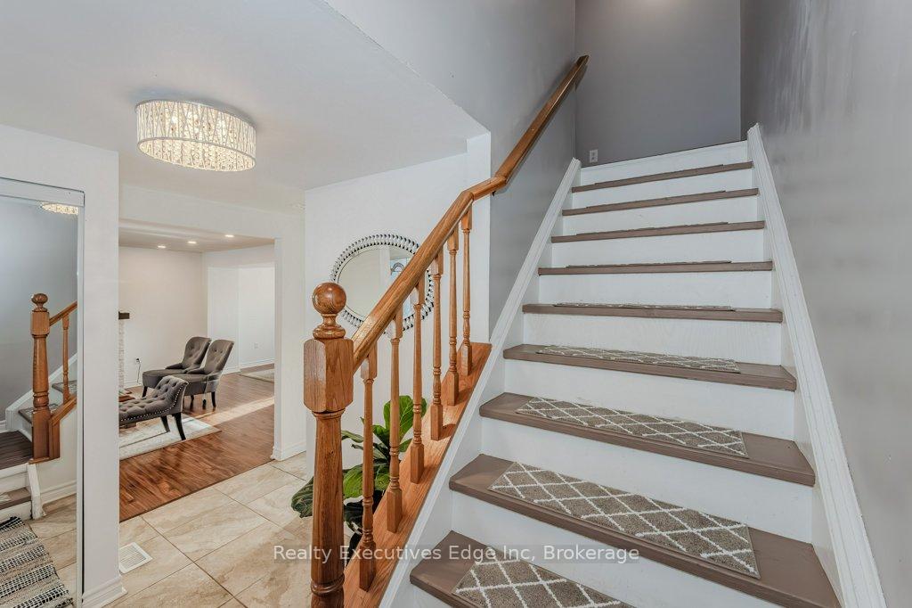 Photo 20 of 23 Sagewood Place, Guelph, Kortright West — HOMEH