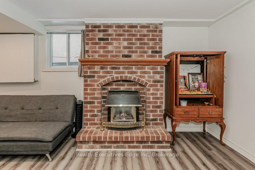 Photo 36 of 23 Sagewood Place, Guelph, Kortright West — HOMEH