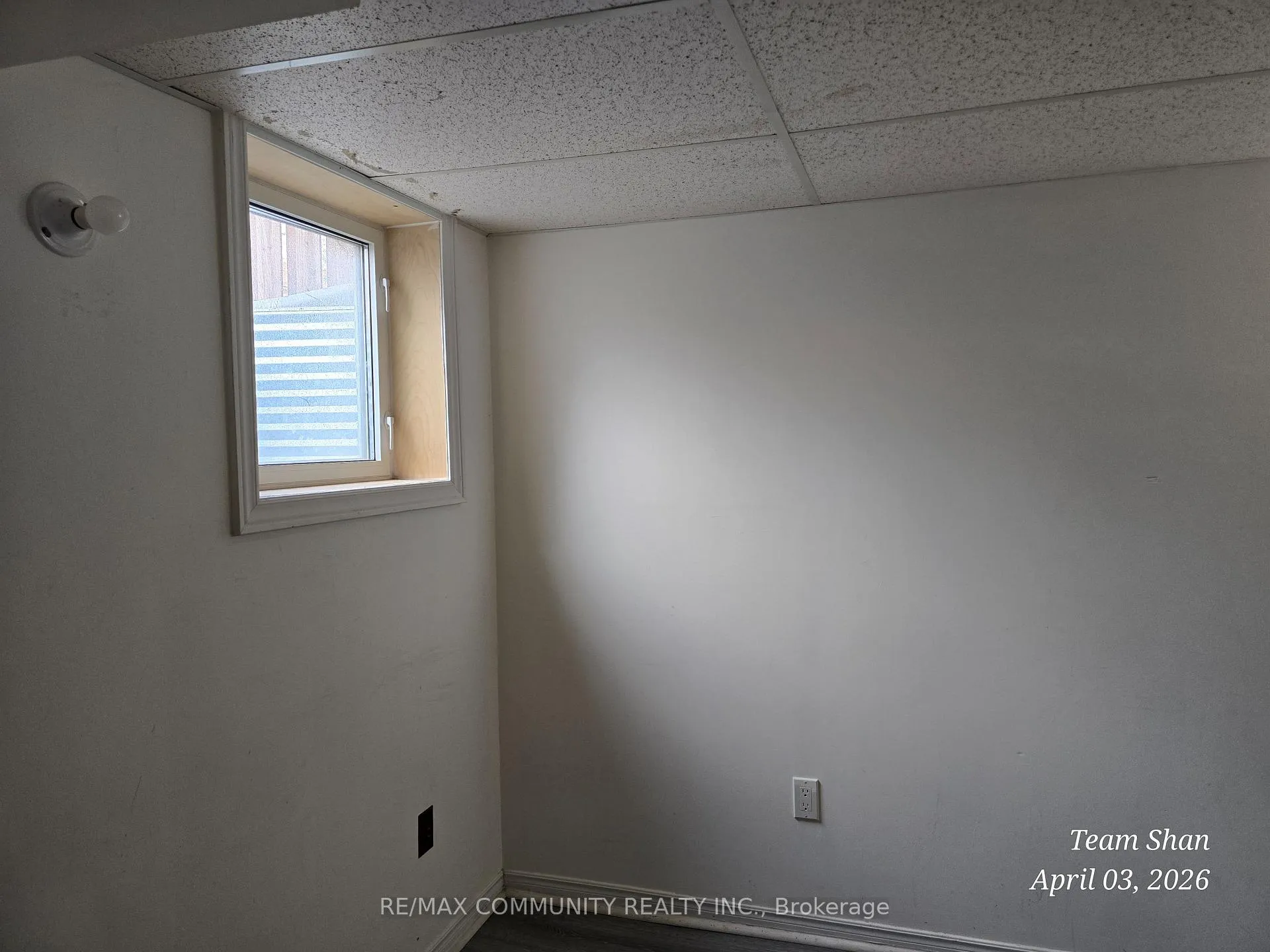 Photo 4 of 191 Stather Crescent, Markham, Milliken Mills East — HOMEH