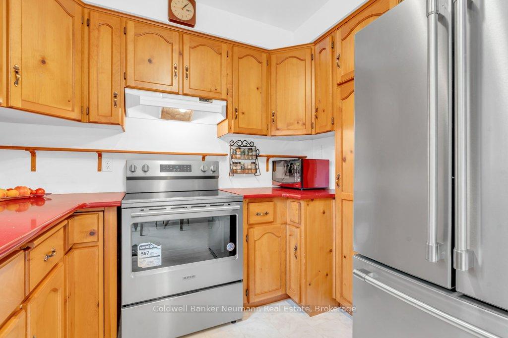 Photo 16 of 27 Celia Crescent, Guelph, Dovercliffe Park/Old University — HOMEH