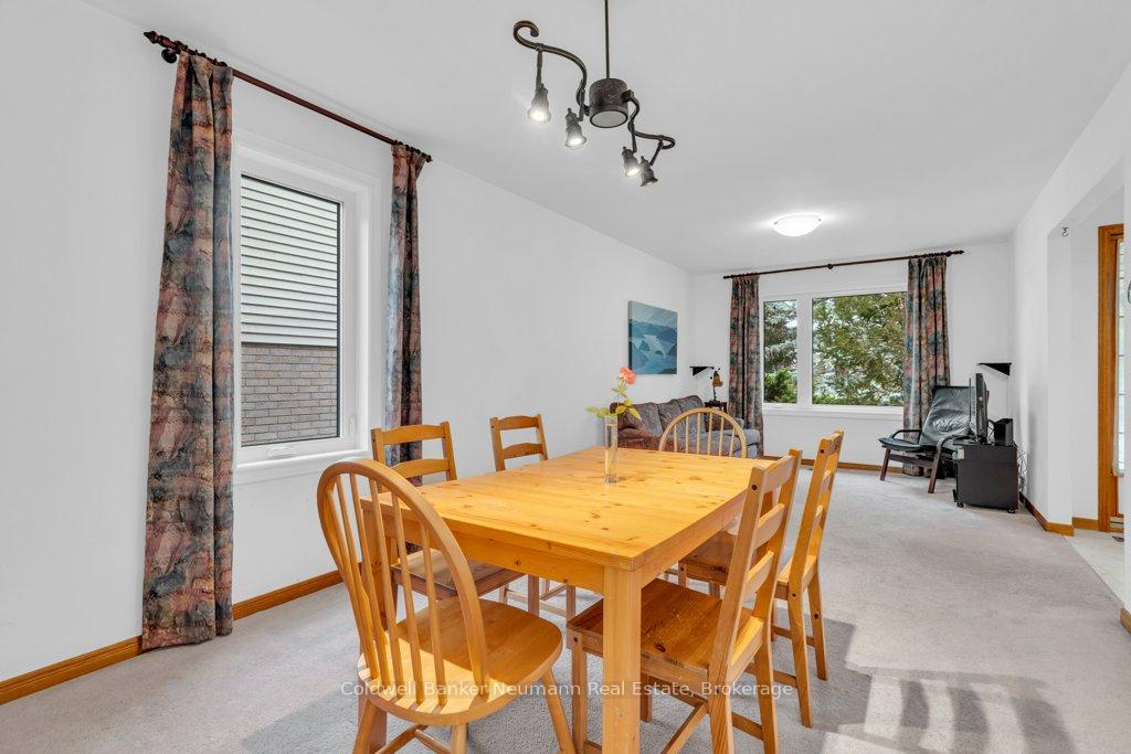 Photo 18 of 27 Celia Crescent, Guelph, Dovercliffe Park/Old University — HOMEH
