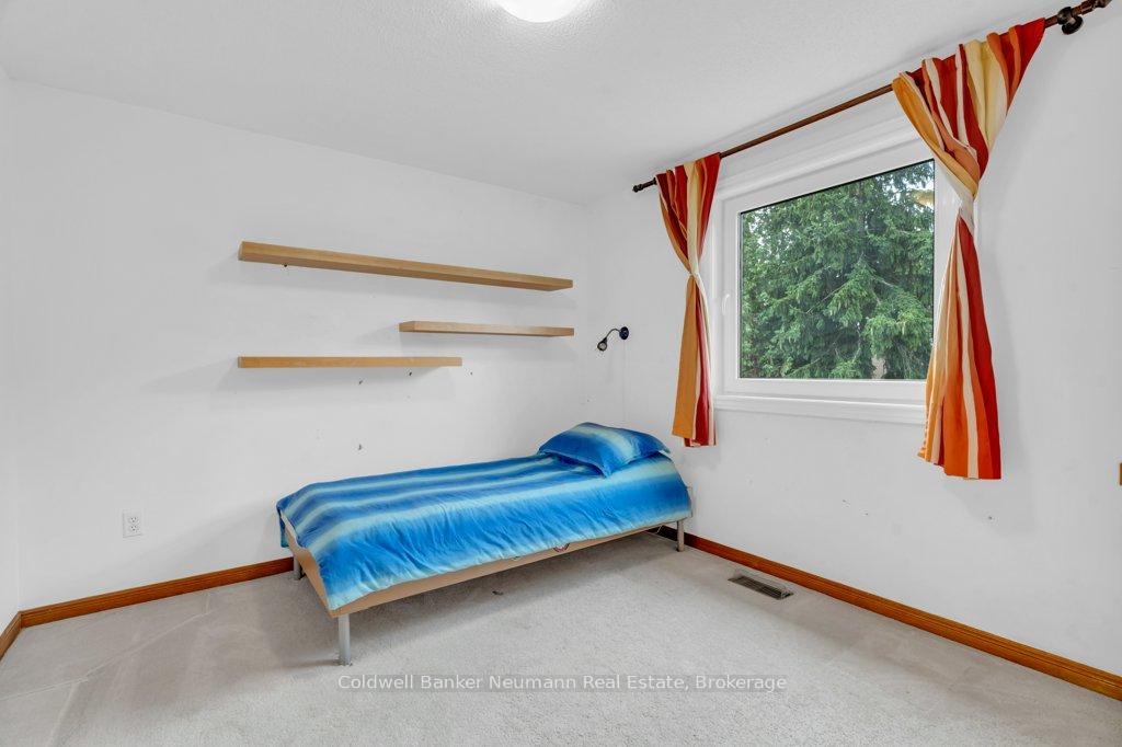 Photo 25 of 27 Celia Crescent, Guelph, Dovercliffe Park/Old University — HOMEH