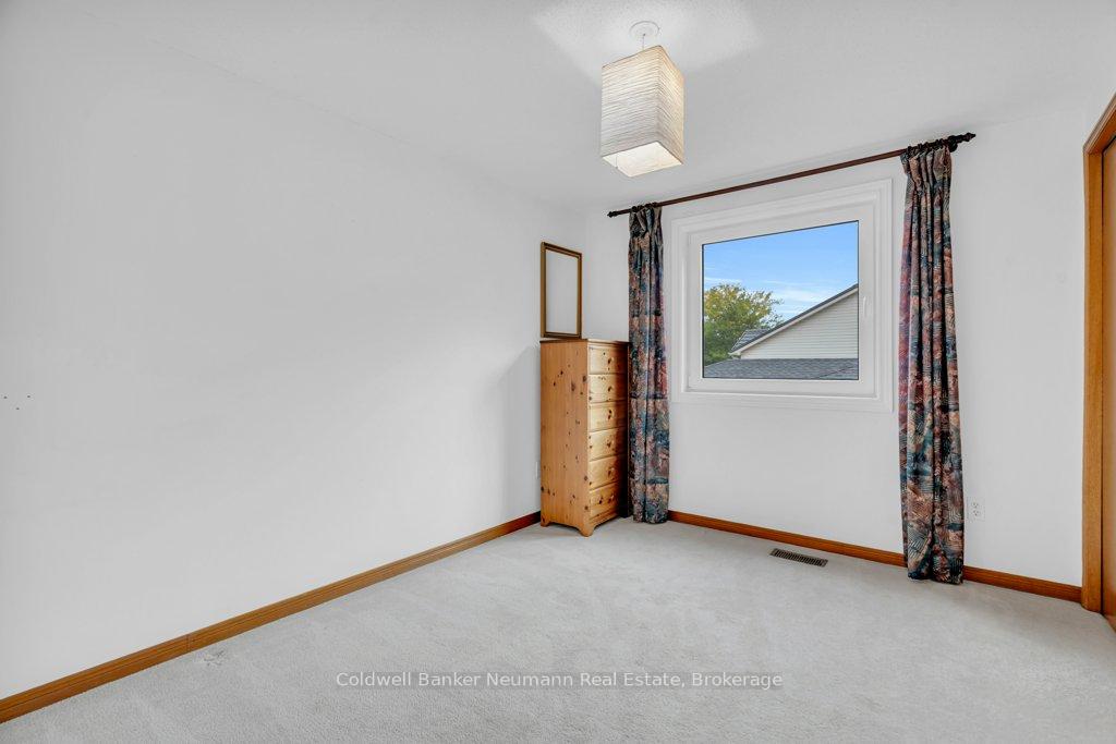 Photo 27 of 27 Celia Crescent, Guelph, Dovercliffe Park/Old University — HOMEH
