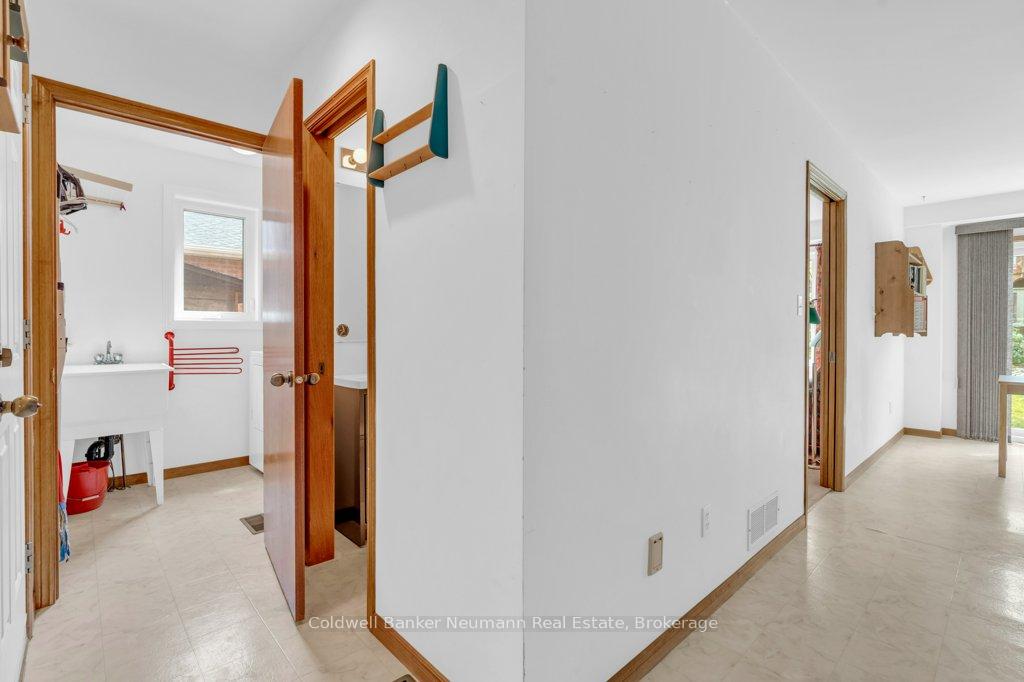 Photo 33 of 27 Celia Crescent, Guelph, Dovercliffe Park/Old University — HOMEH