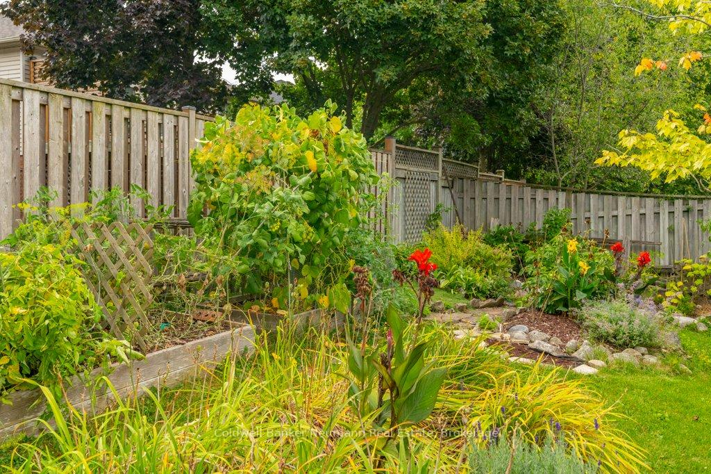 Photo 40 of 27 Celia Crescent, Guelph, Dovercliffe Park/Old University — HOMEH