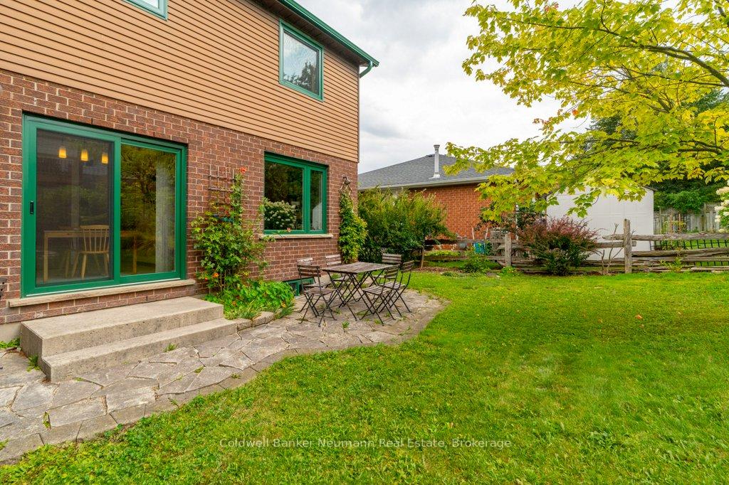 Photo 42 of 27 Celia Crescent, Guelph, Dovercliffe Park/Old University — HOMEH