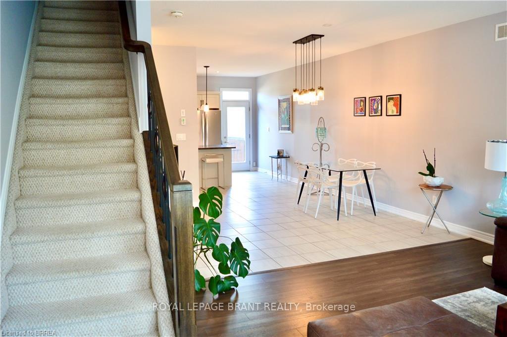 Photo 4 of Unit 9, 30 Balmoral Street, Brant, Paris — HOMEH
