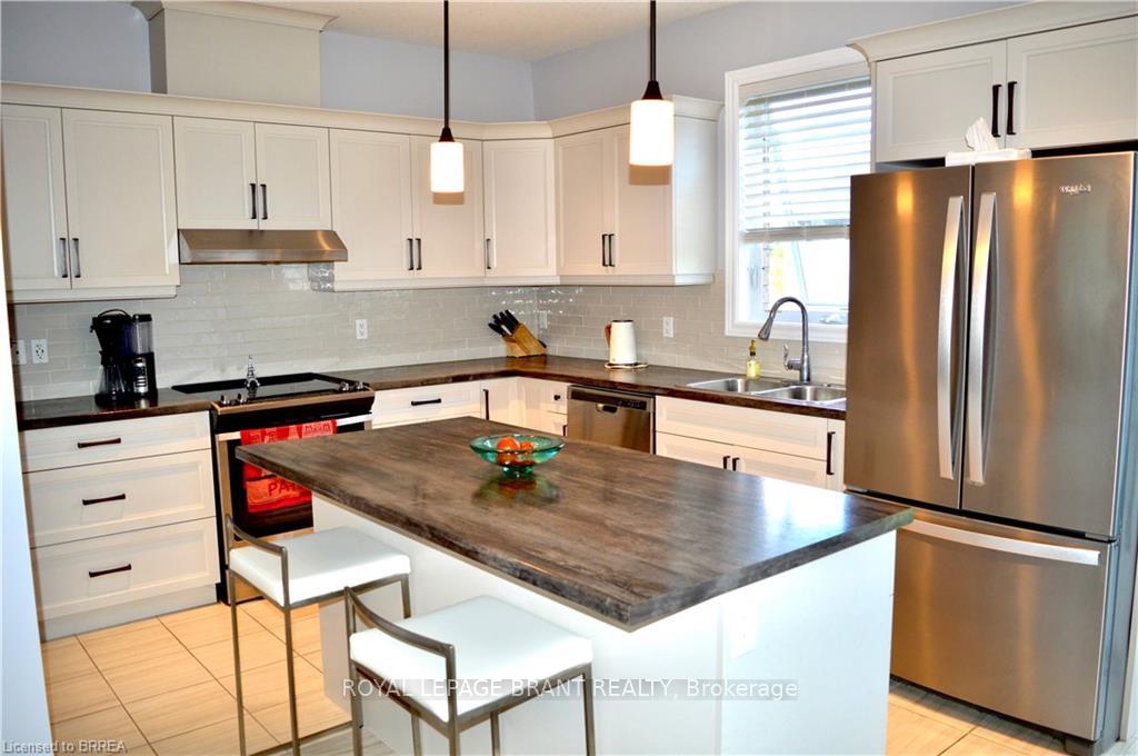 Photo 5 of Unit 9, 30 Balmoral Street, Brant, Paris — HOMEH