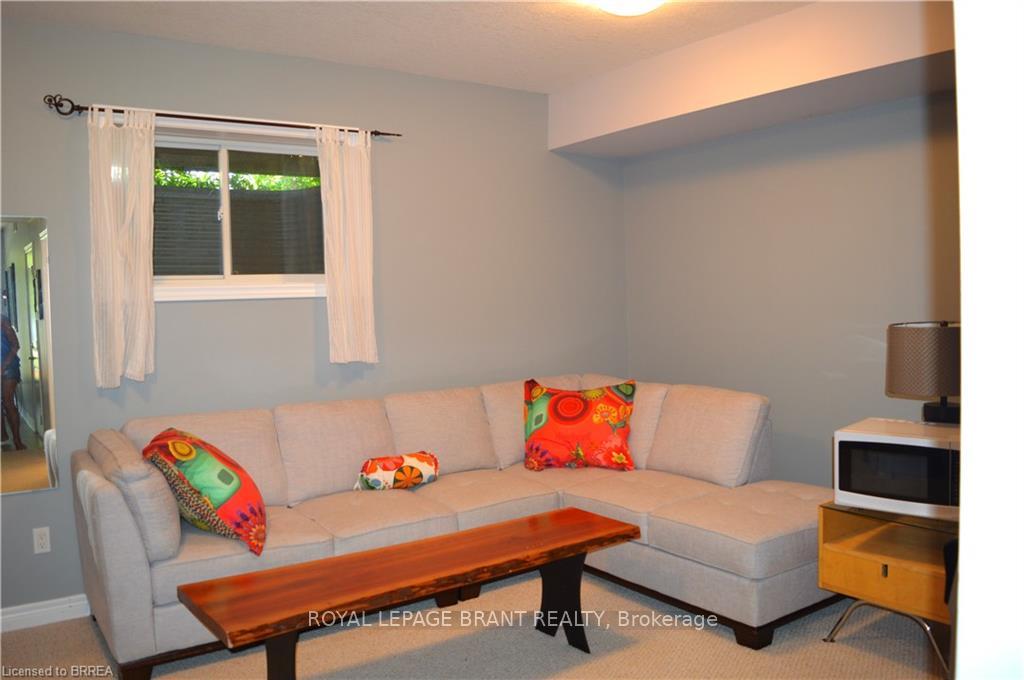 Photo 18 of Unit 9, 30 Balmoral Street, Brant, Paris — HOMEH