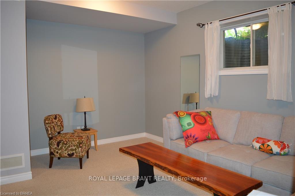 Photo 16 of Unit 9, 30 Balmoral Street, Brant, Paris — HOMEH