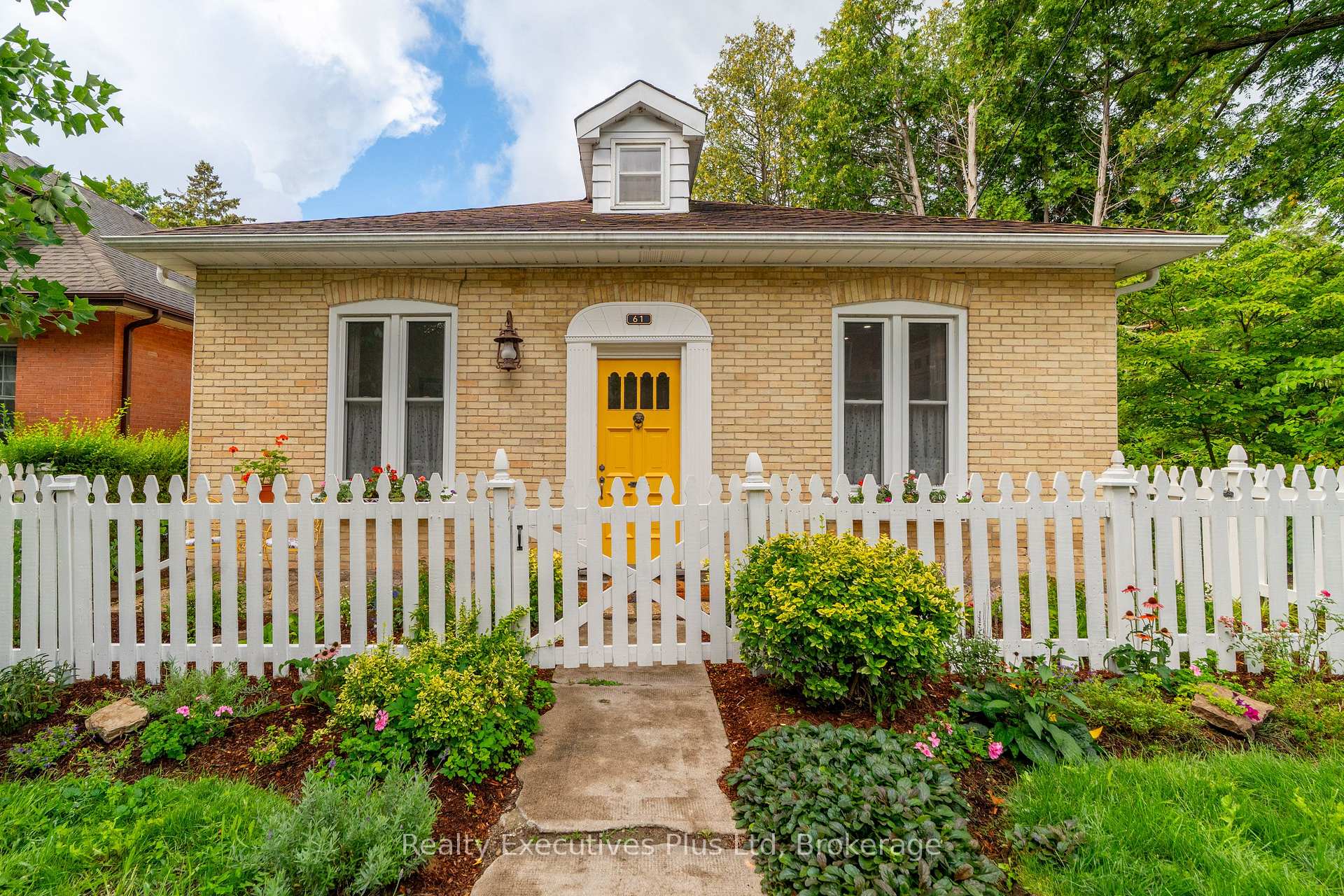Photo 1 of 61 Hearn Avenue, Guelph, Junction/Onward Willow — HOMEH