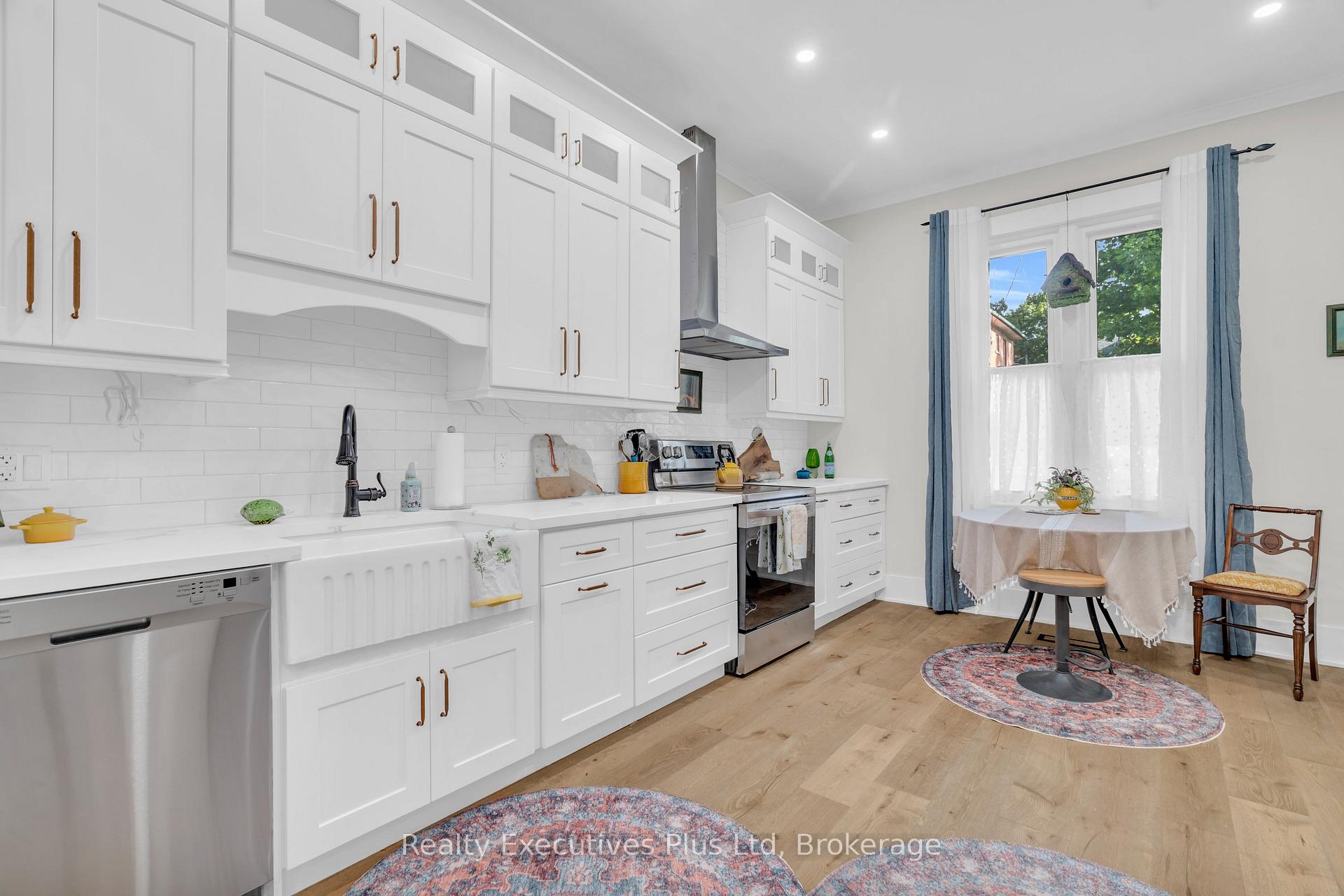 Photo 12 of 61 Hearn Avenue, Guelph, Junction/Onward Willow — HOMEH