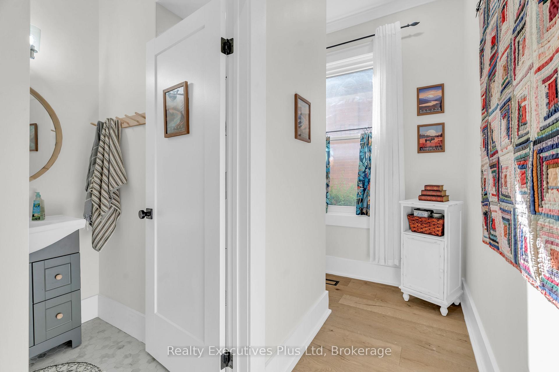 Photo 30 of 61 Hearn Avenue, Guelph, Junction/Onward Willow — HOMEH