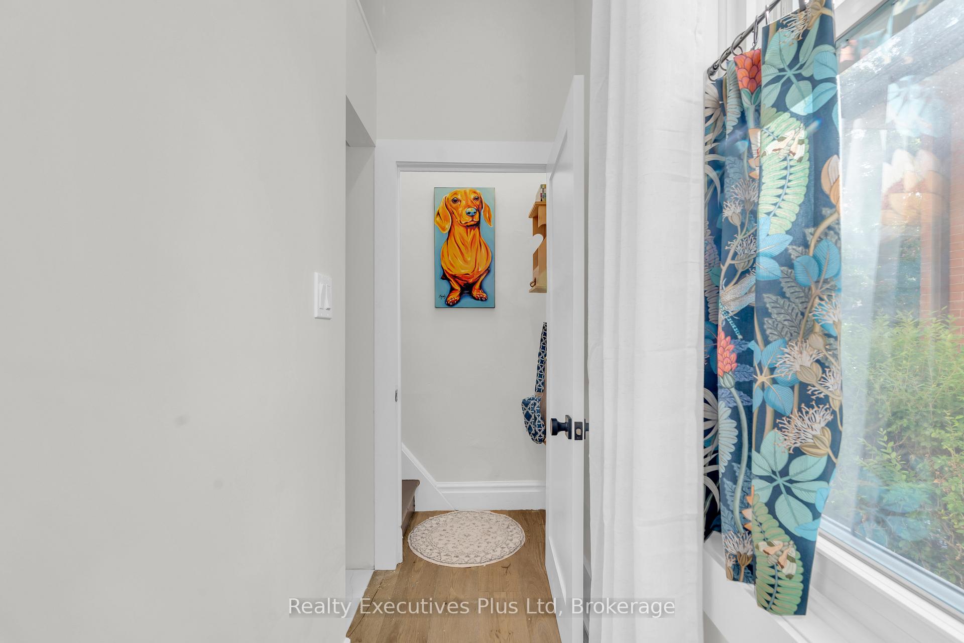 Photo 32 of 61 Hearn Avenue, Guelph, Junction/Onward Willow — HOMEH
