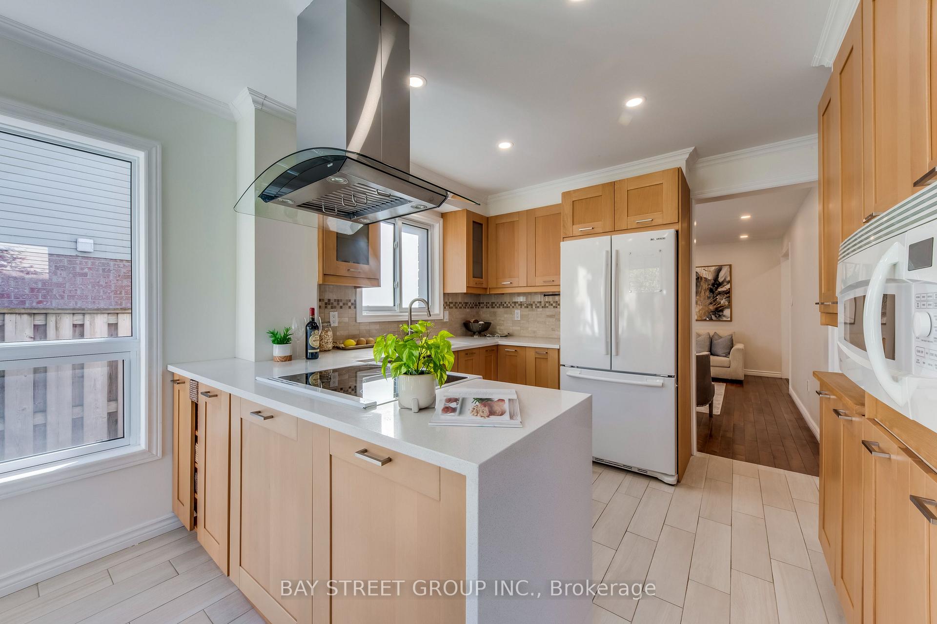 Photo 10 of 7 Empson Court, Ajax, South West — HOMEH