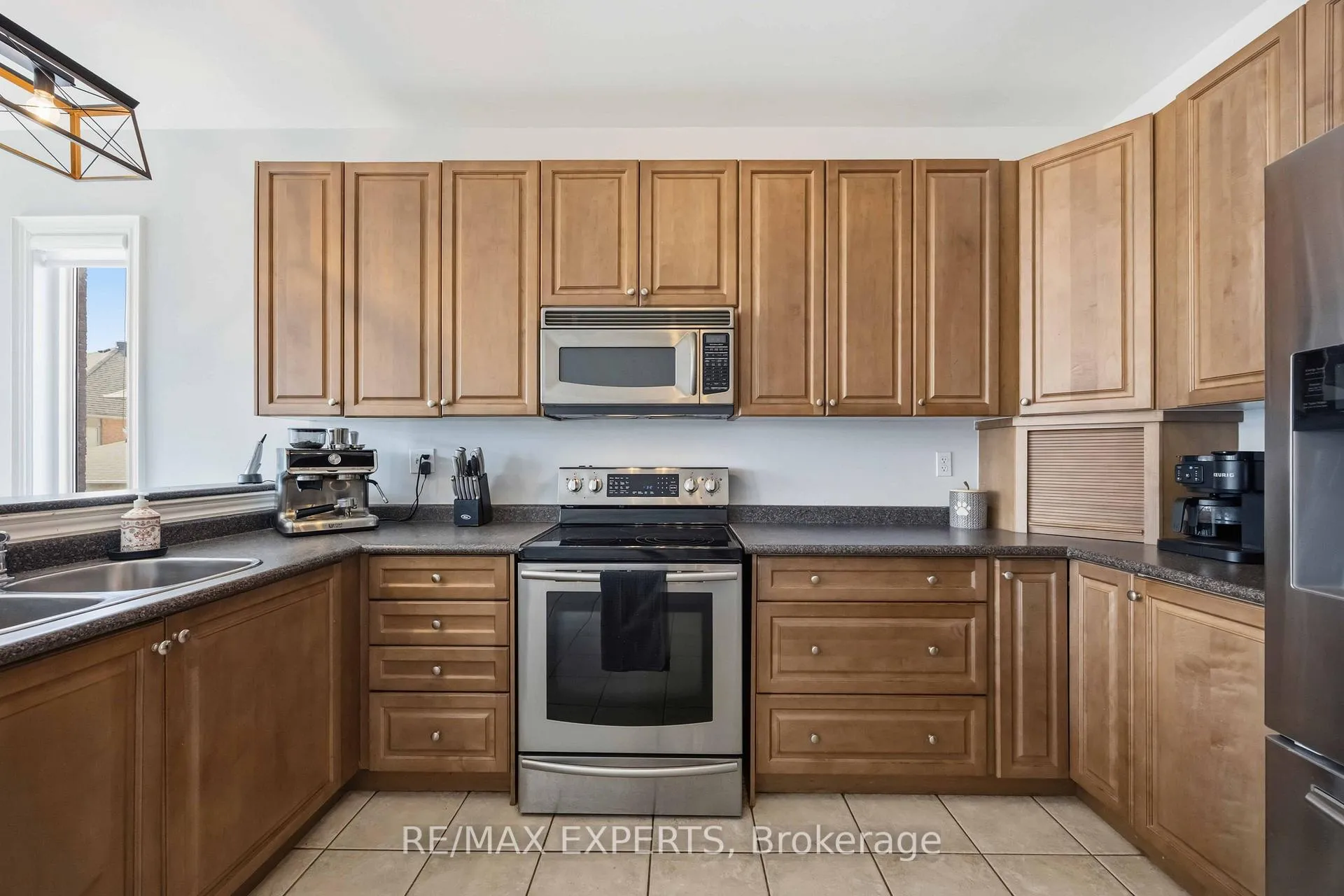 Photo 13 of 135 Pieta Place, Vaughan, Vellore Village — HOMEH