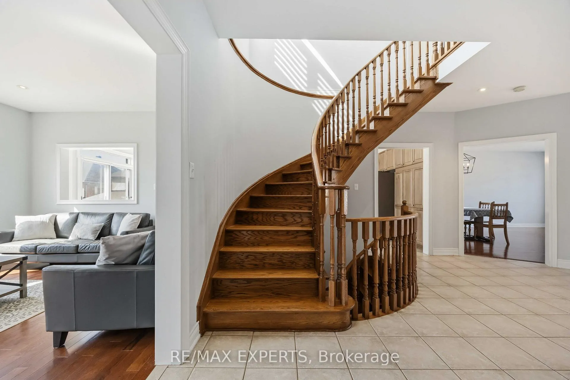 Photo 18 of 135 Pieta Place, Vaughan, Vellore Village — HOMEH