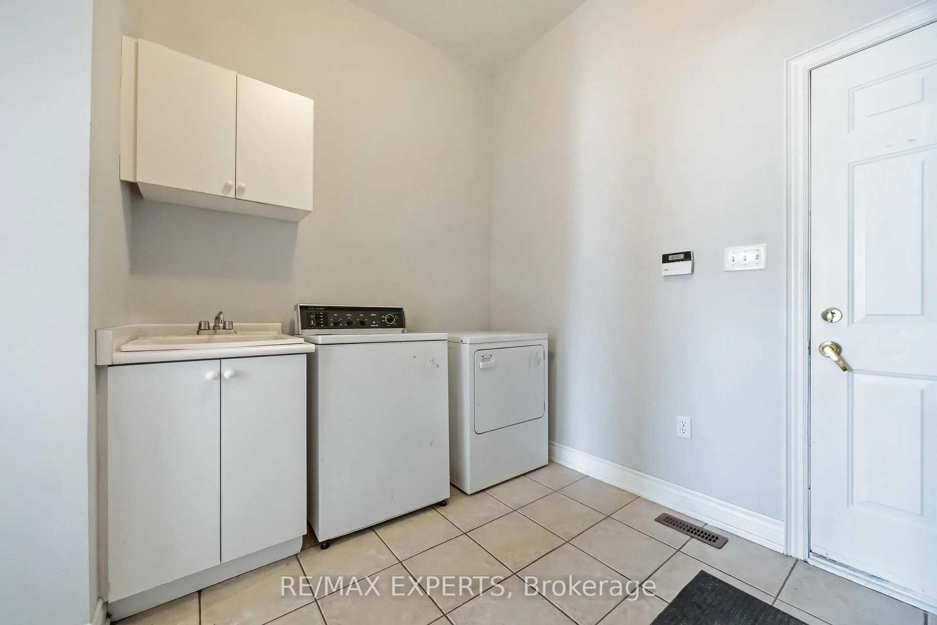 Photo 34 of 135 Pieta Place, Vaughan, Vellore Village — HOMEH