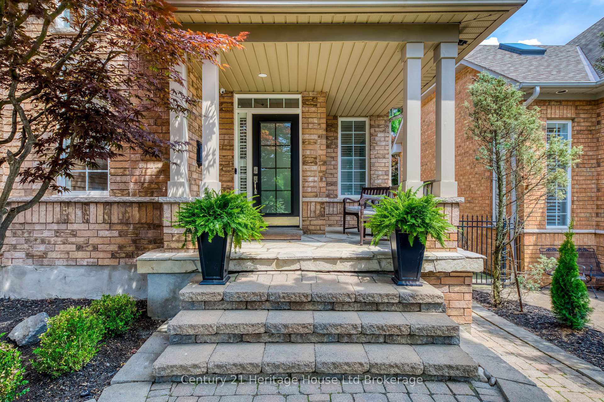 Photo 6 of 16 Sweetman Drive, Hamilton, Dundas — HOMEH