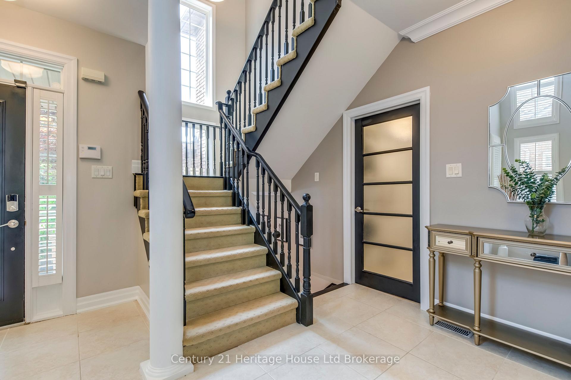 Photo 7 of 16 Sweetman Drive, Hamilton, Dundas — HOMEH