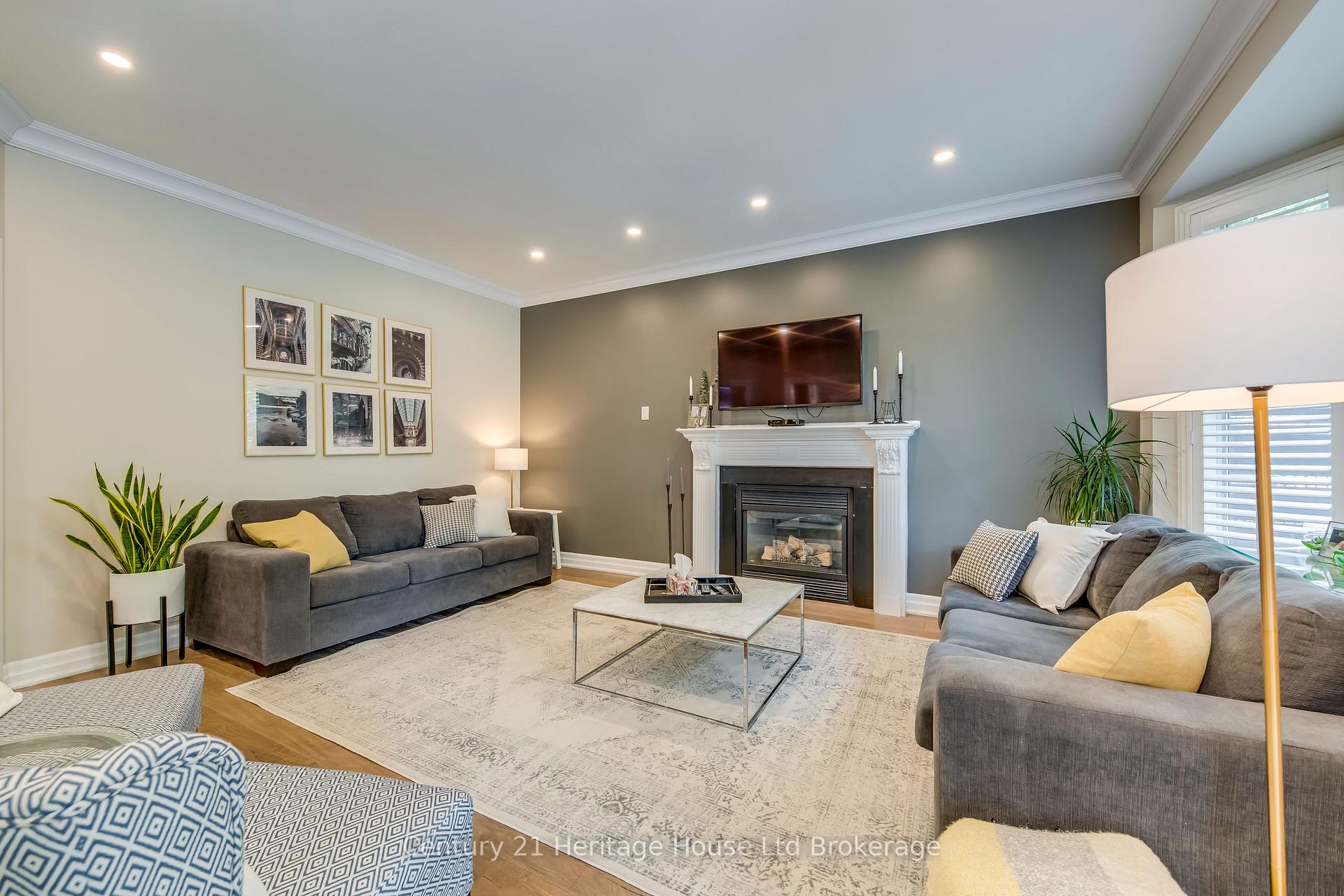 Photo 13 of 16 Sweetman Drive, Hamilton, Dundas — HOMEH