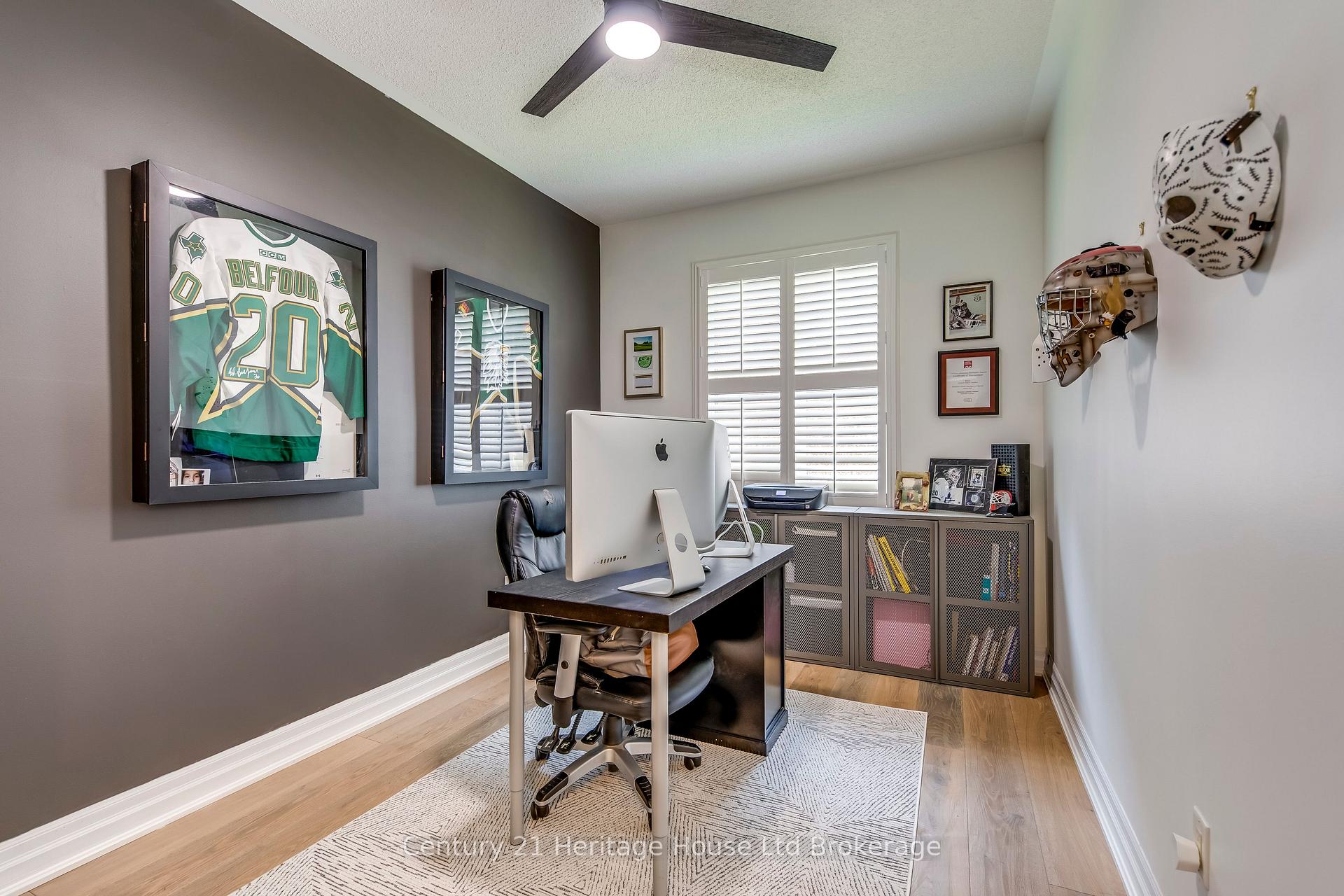 Photo 20 of 16 Sweetman Drive, Hamilton, Dundas — HOMEH