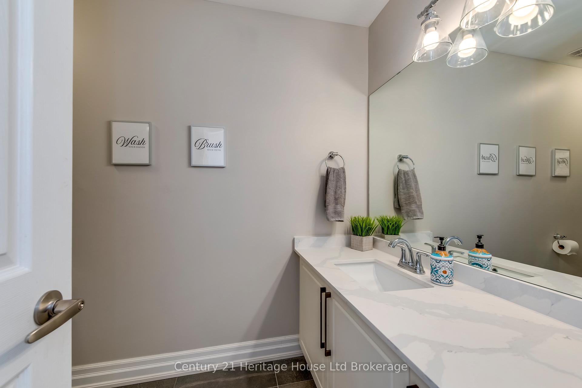 Photo 27 of 16 Sweetman Drive, Hamilton, Dundas — HOMEH