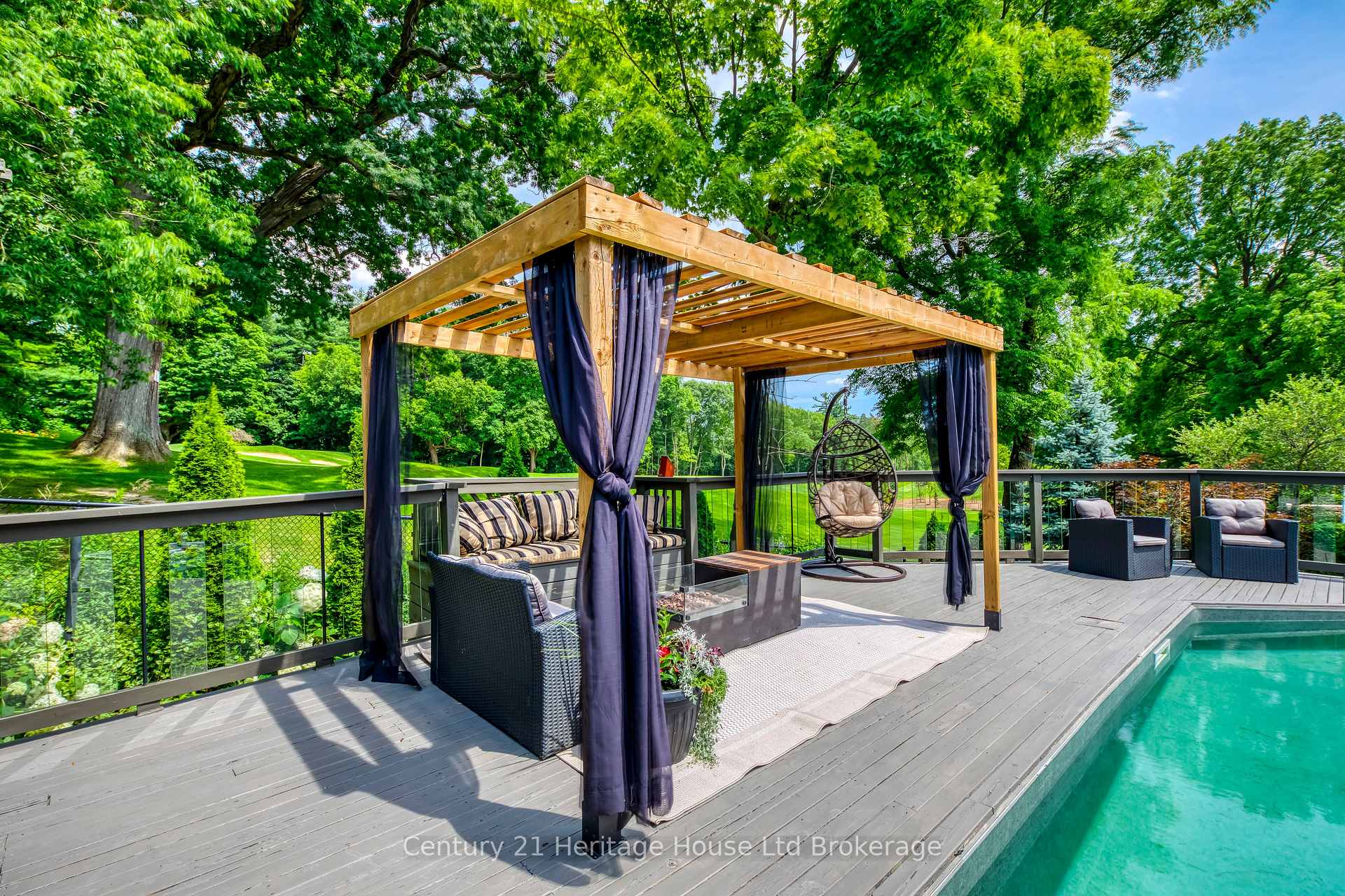Photo 43 of 16 Sweetman Drive, Hamilton, Dundas — HOMEH