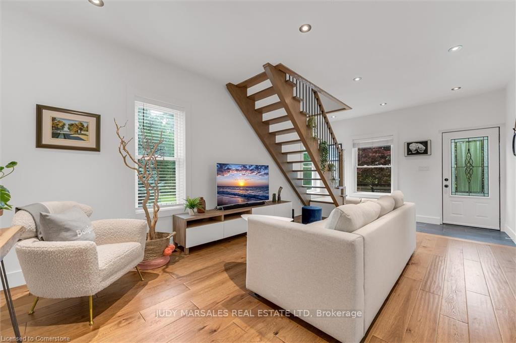 Photo 8 of 150 Old Guelph Road, Hamilton, Pleasant View — HOMEH