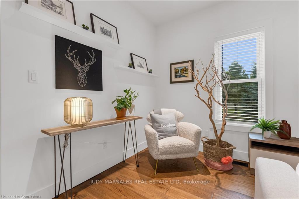 Photo 9 of 150 Old Guelph Road, Hamilton, Pleasant View — HOMEH