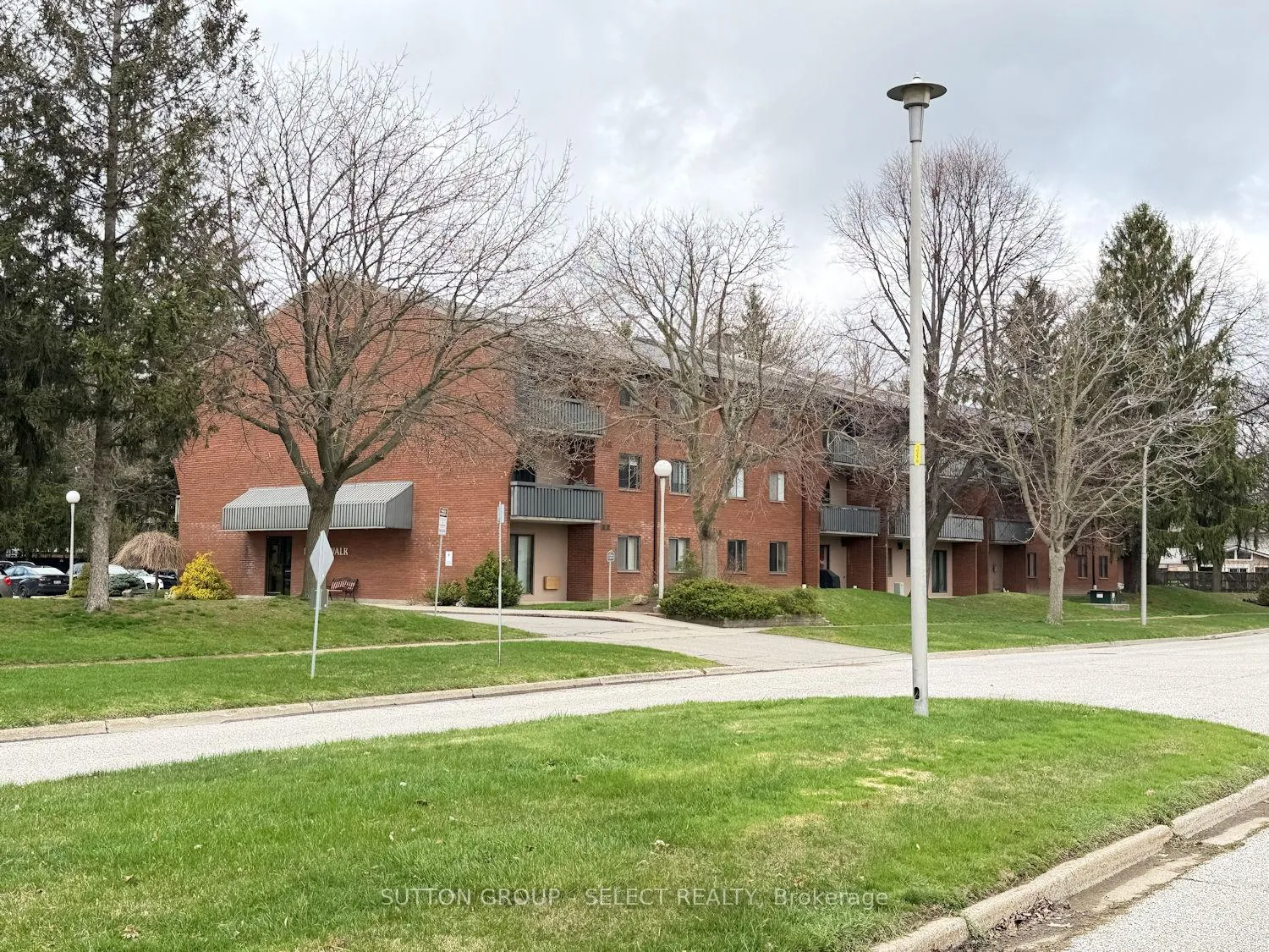 Photo 1 of Unit 309, 202 Campus Parkway, Chatham-Kent, Chatham — HOMEH