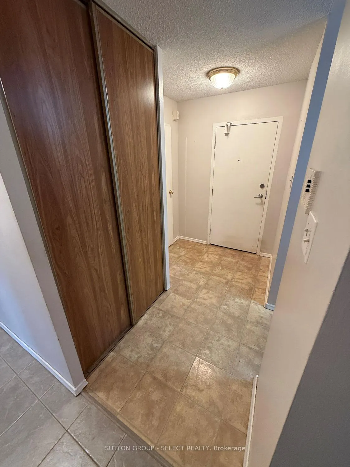 Photo 7 of Unit 309, 202 Campus Parkway, Chatham-Kent, Chatham — HOMEH