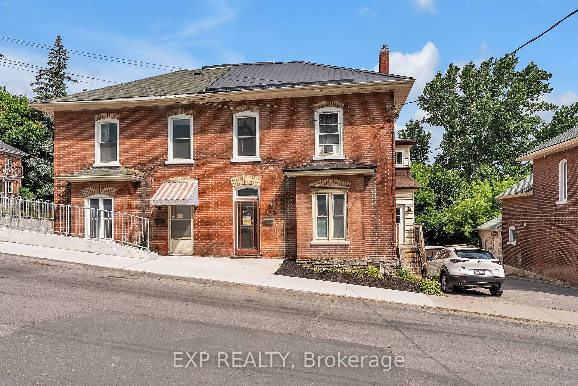Photo 1 of 44 Catharine Street, Belleville, Belleville Ward — HOMEH