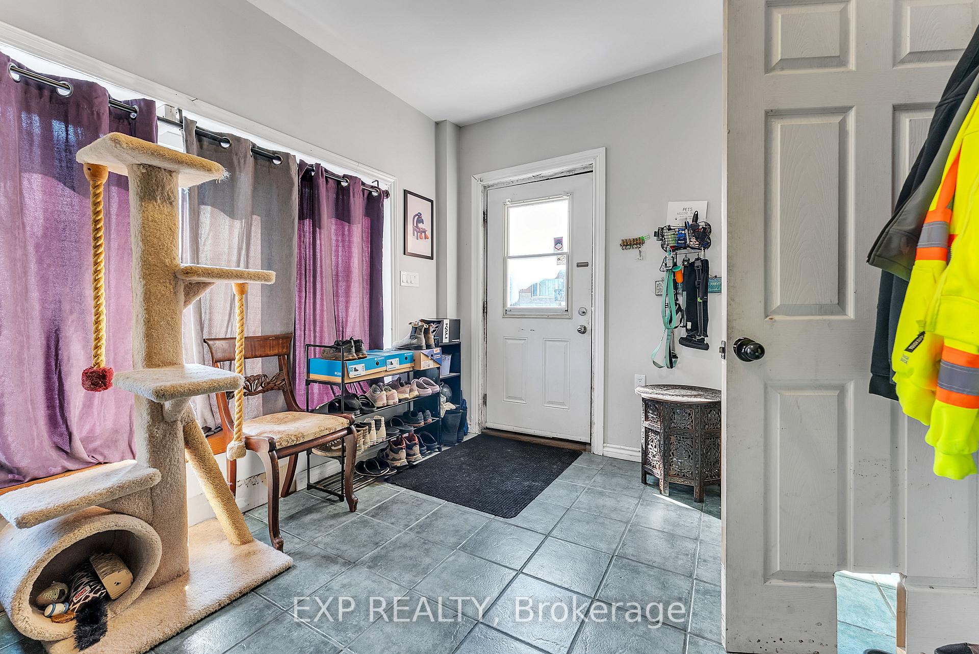 Photo 4 of 44 Catharine Street, Belleville, Belleville Ward — HOMEH