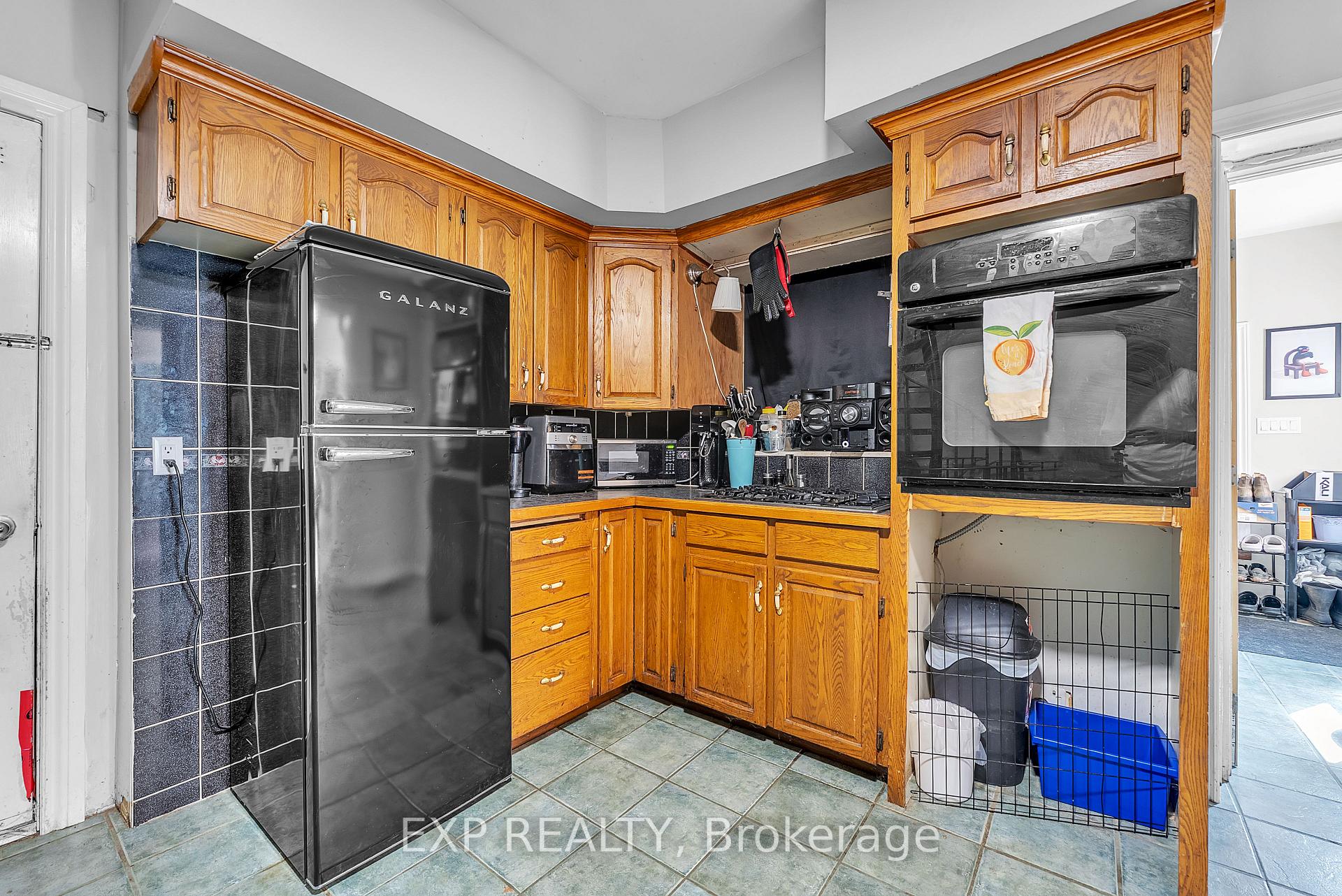 Photo 7 of 44 Catharine Street, Belleville, Belleville Ward — HOMEH