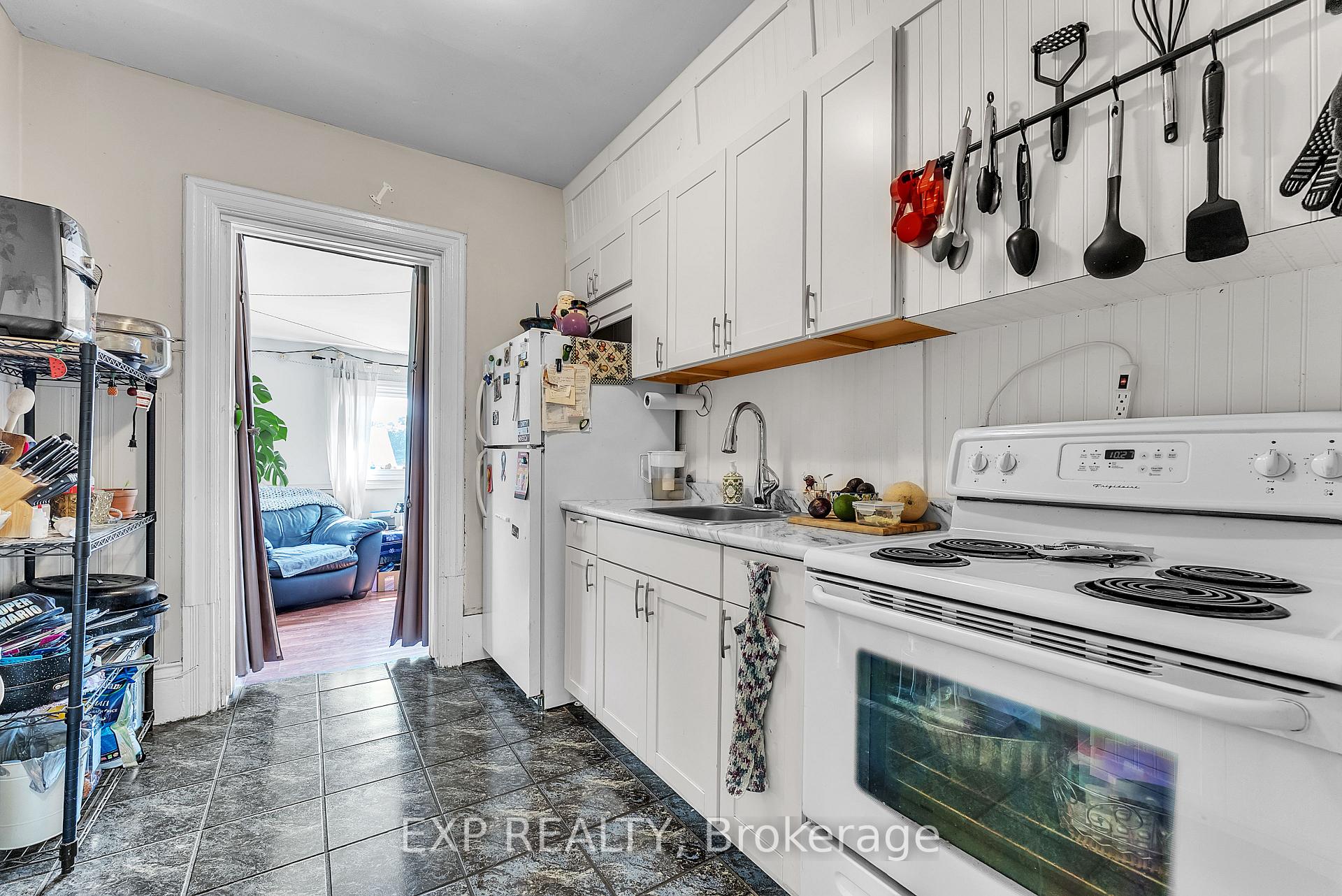 Photo 30 of 44 Catharine Street, Belleville, Belleville Ward — HOMEH